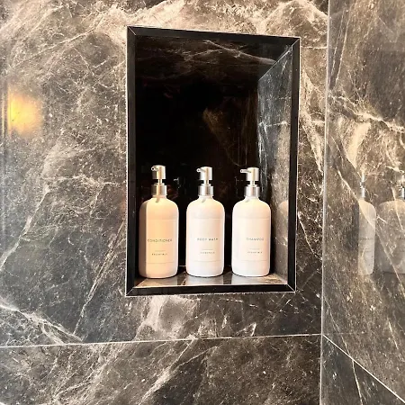 An Chill Bheag At The Lakes Blessington